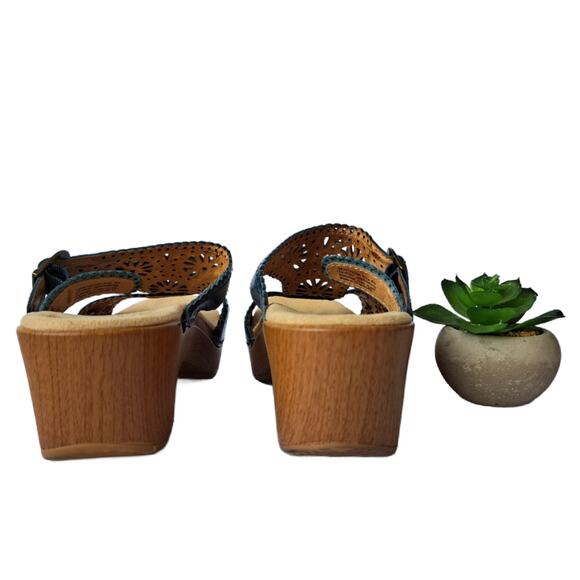 DANKSO Sapphire Laser Cut Blue Sandal Clog Size 40 (9.5-10) Comfort - Picture 5 of 8